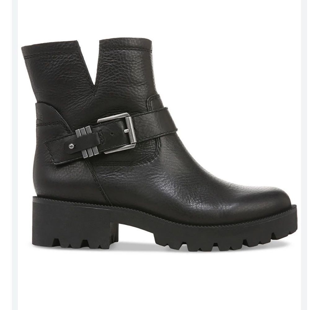 Zodiac Leather Lug Sole Ankle Bootie(Size 8M)